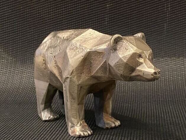 Bronze Bär